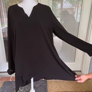 SusanGraver, size 16, black tunic, polyester blend, button/role sleeves